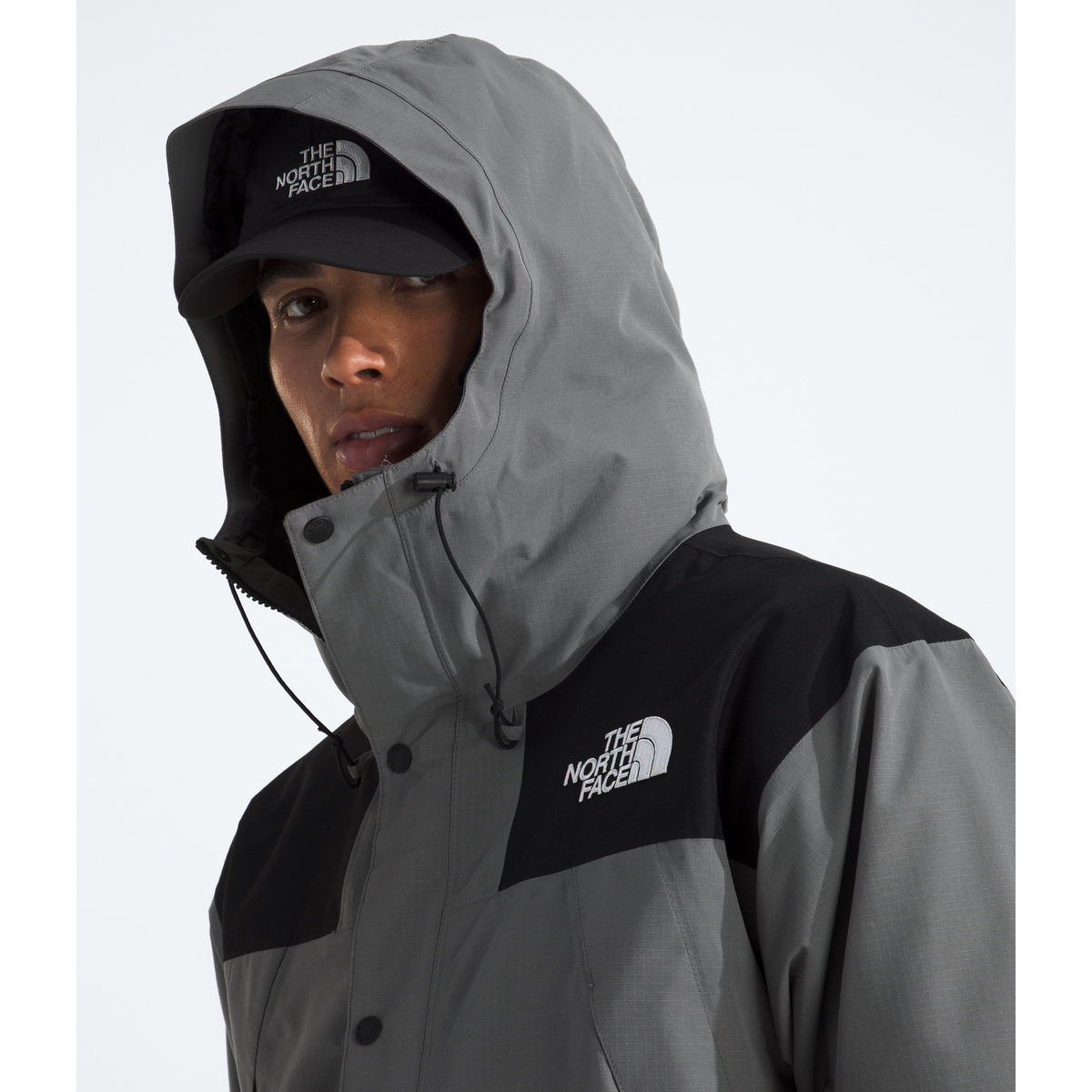 The North Face Men's DRYVENT™ Mono Mountain Jacket in Smoked Pearl/TNF Black