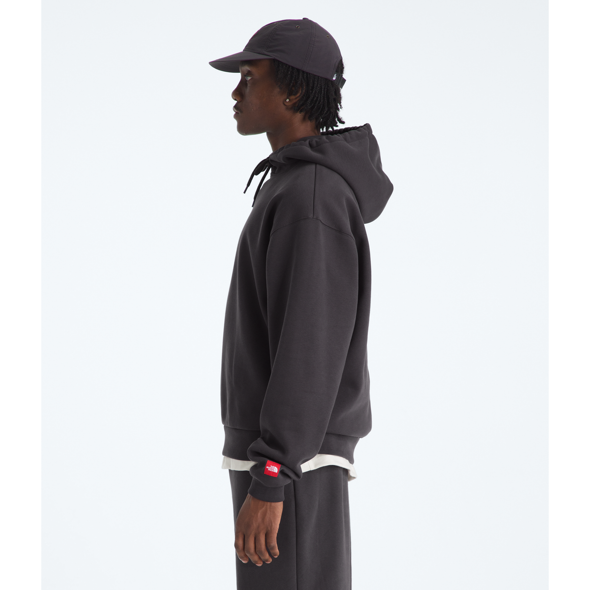 The North Face Men's Red Box Hoodie in Obsidian