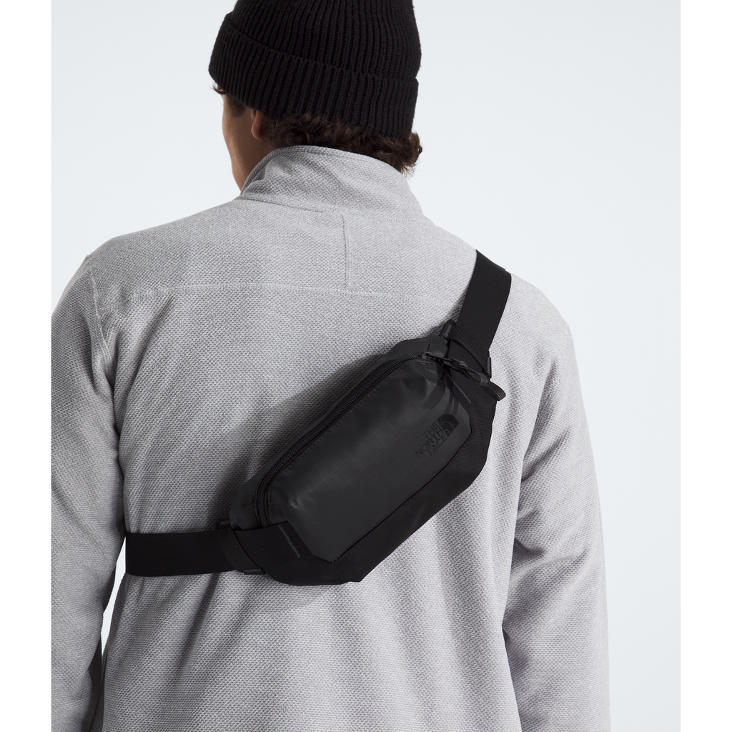 The North Face Base Camp Voyager Lumbar Bag