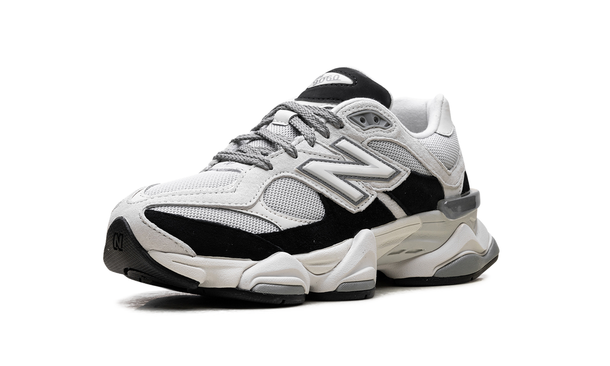 9060 "Grey Jet Black" U9060JBB