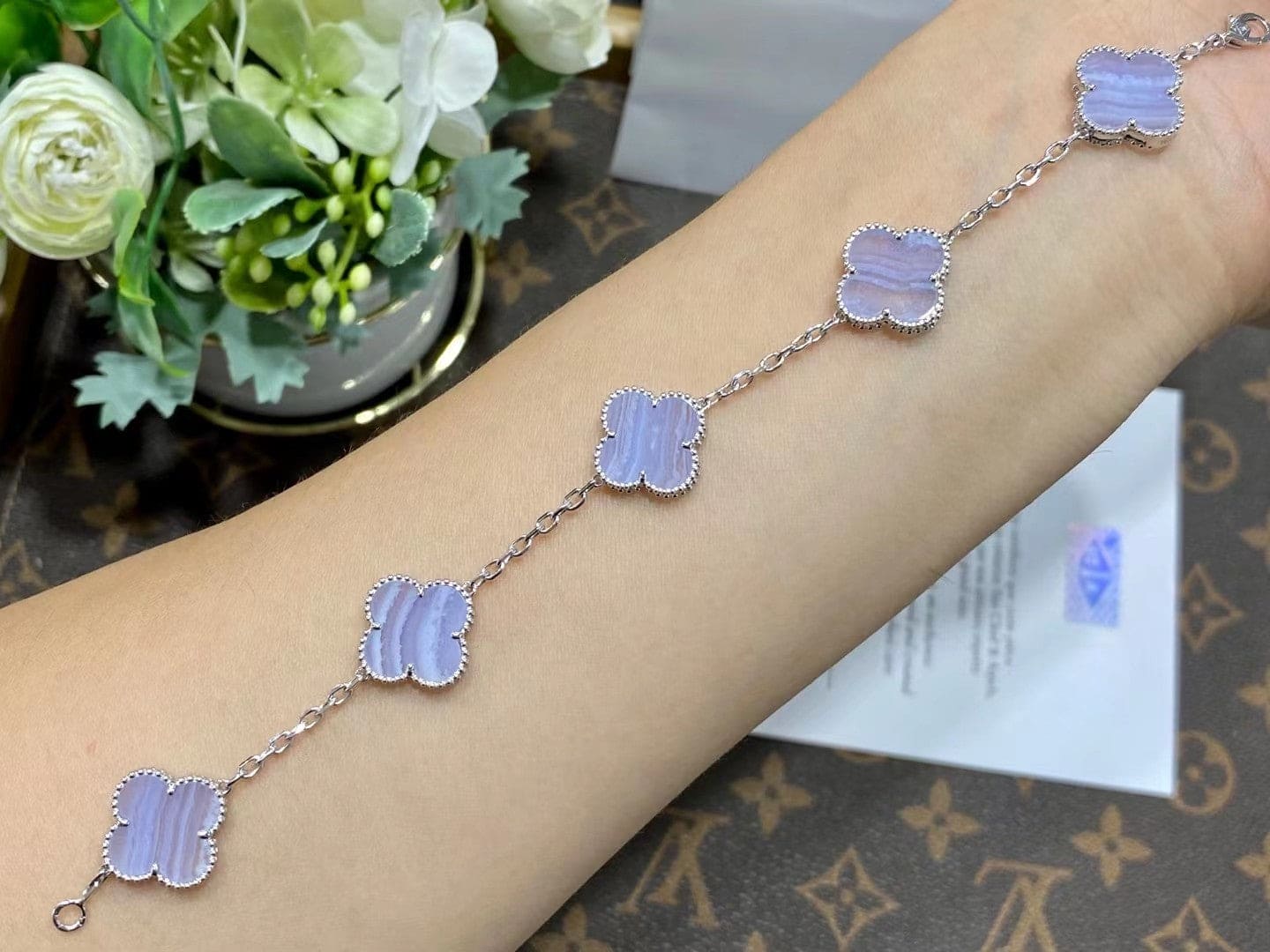 Van Cleef & Arpels Vintage Alhambra White Chalcedony 10 Motifs Necklace