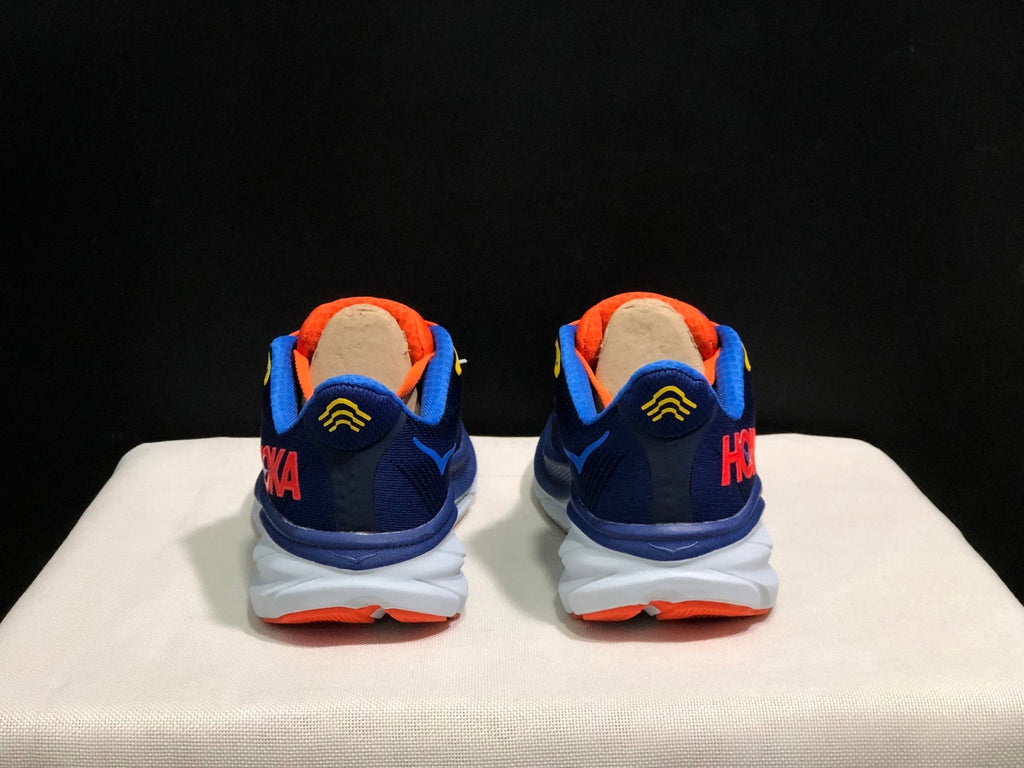 HOKA ONE ONE Clifton 9
